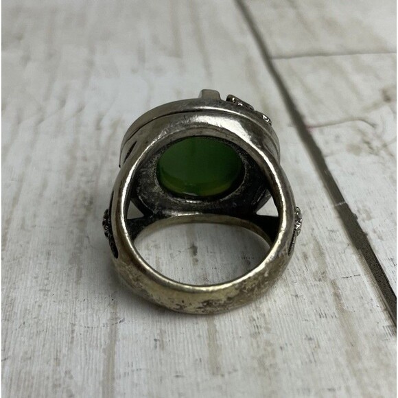 Floral Peace Ring Size 8 Green Stone Silver Tone Sz 7.5 - Picture 7 of 11